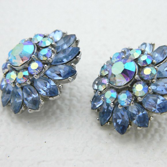 Trifari Jewelry - CROWN TRIFARI Silver Tone Blue Rhinestone Flower